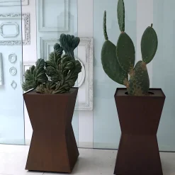 5 Corten Steel Vase Holder