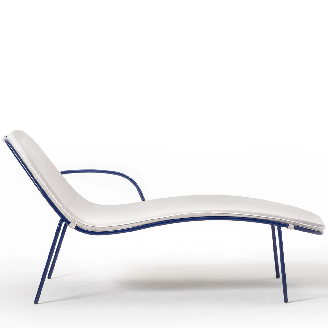 0087 Sunshine Blue&White Sunbed by Giacomo Cattani