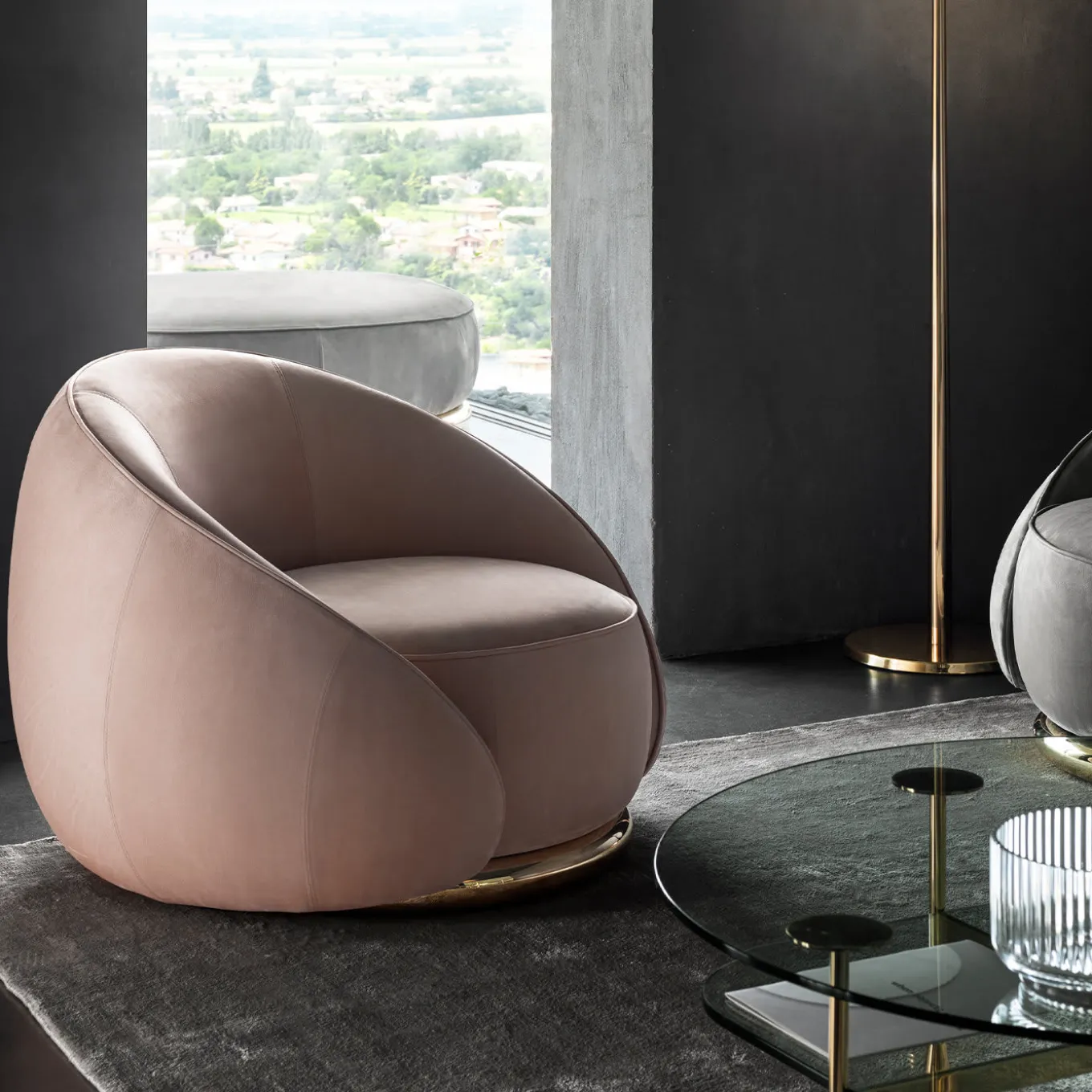 Abbracci Pink Armchair