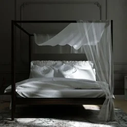 Aida Bed by Alberto Colzani