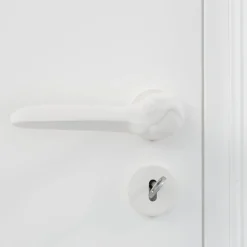 Airone White Handle by Nicole Valenti