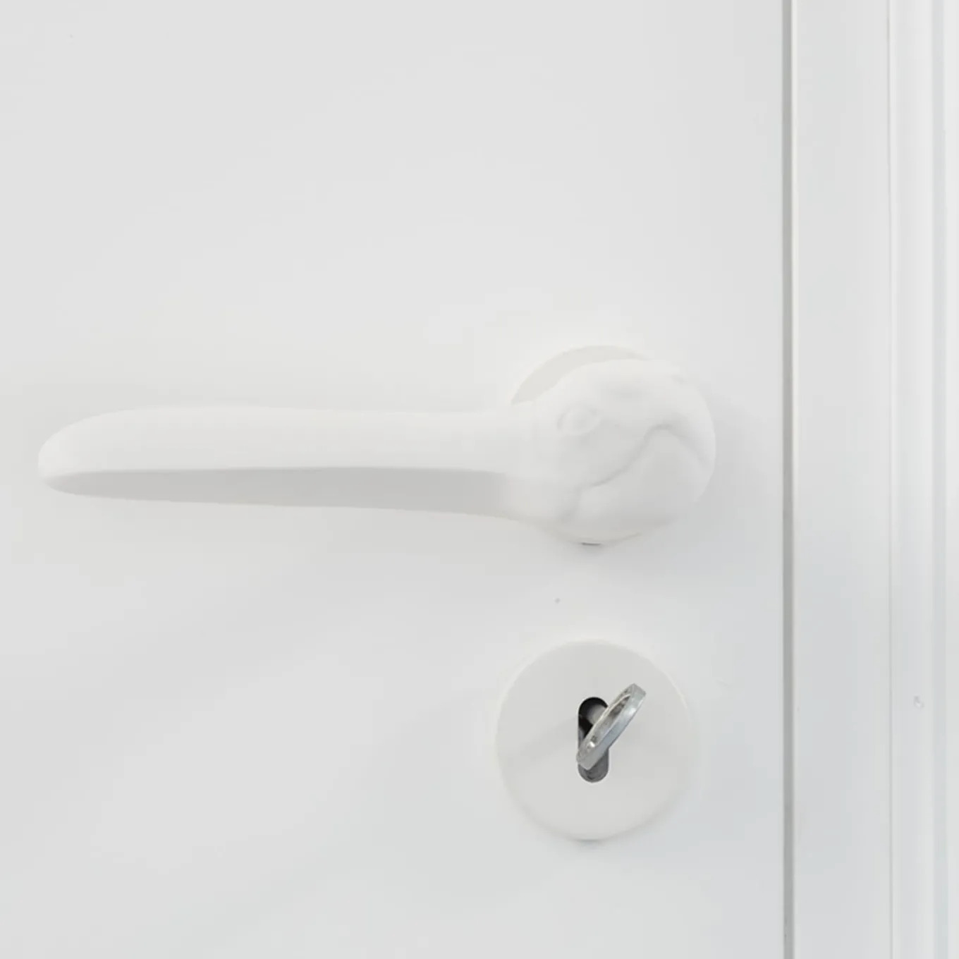 Airone White Handle by Nicole Valenti