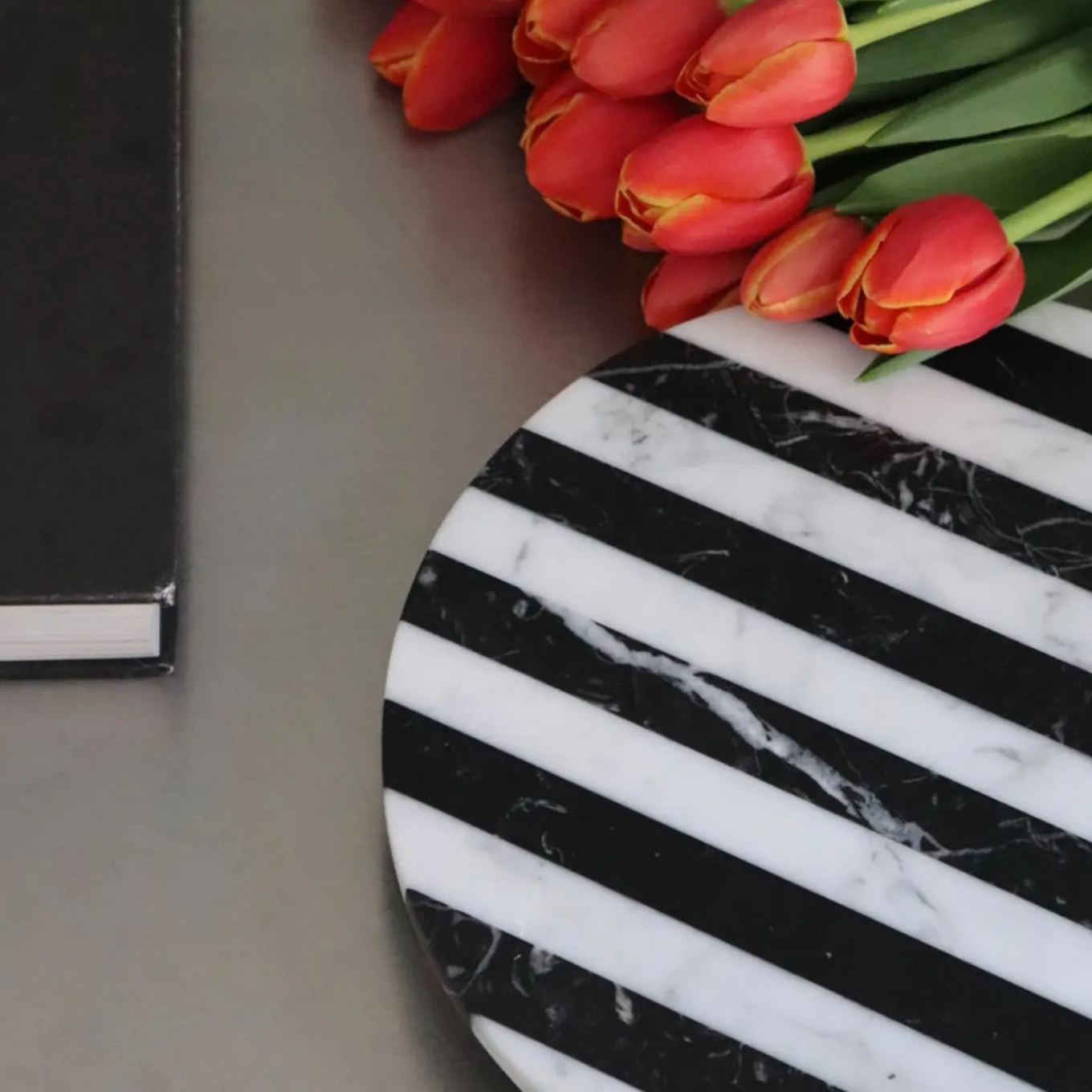 Alice Medium Cake Stand by Bethan Gray