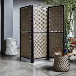 Almeria Screen