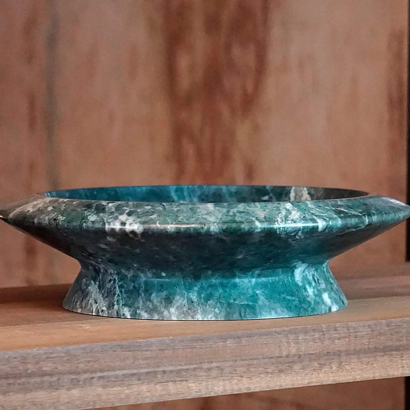 Amaltea Green Guatemala Centerpiece by Ivan Colominas