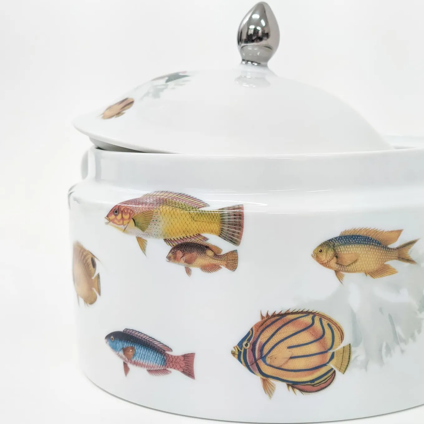 Amami Porcelain Tureen With Tropical Fish