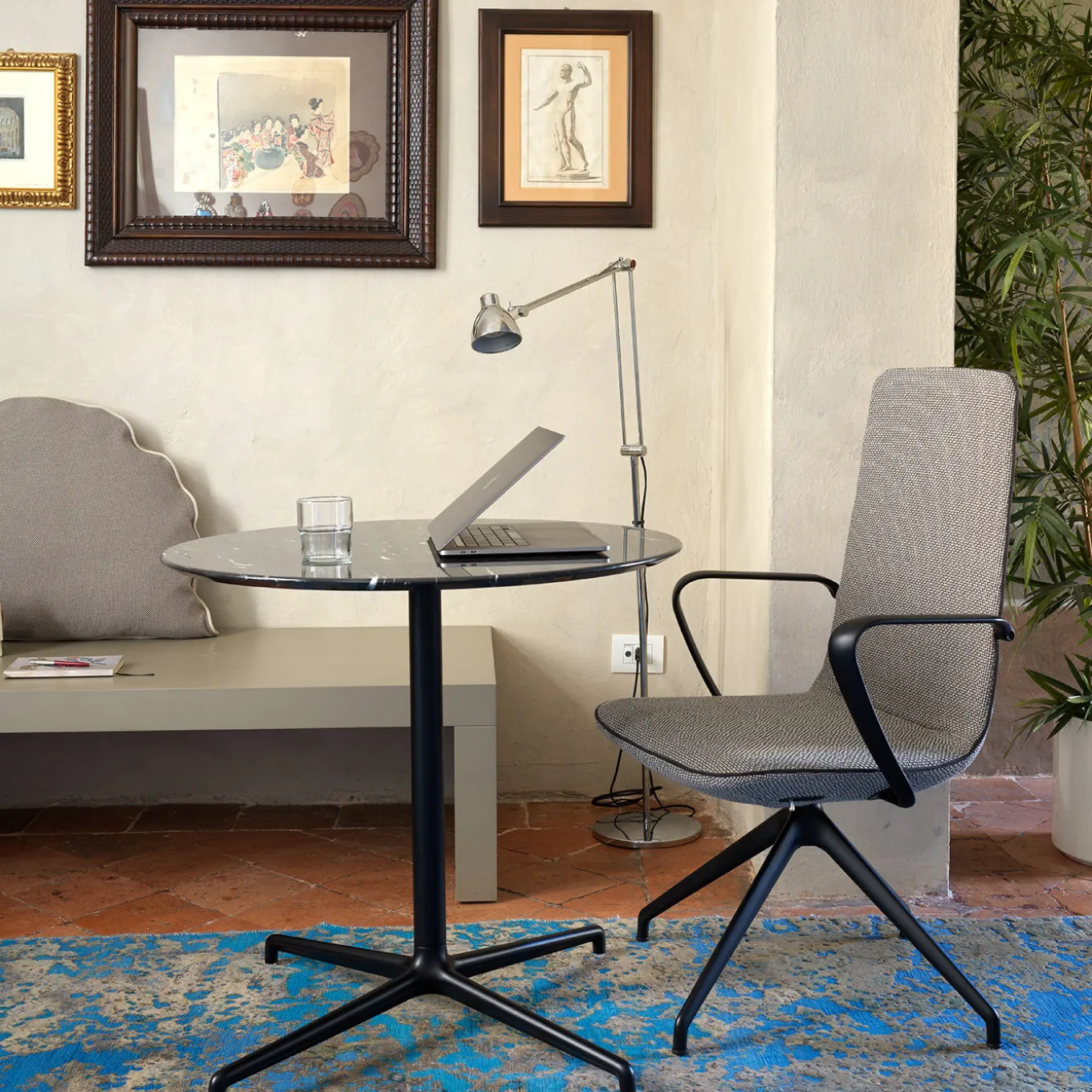 Amantis Nero Marquina Marble Bistro Table