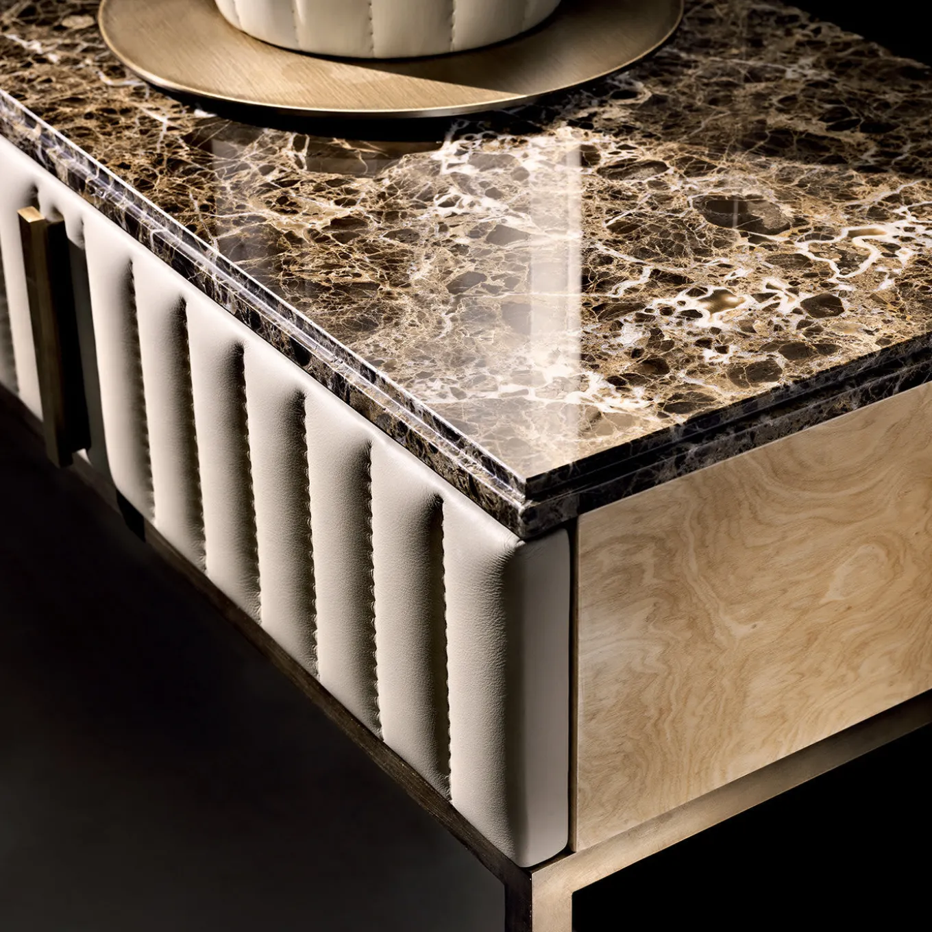 Angelina Console by Dainellistudio
