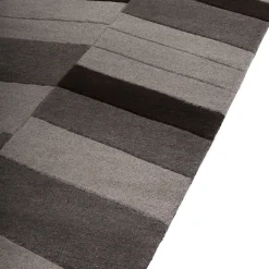 Annapurna geometric motif Wool Rug