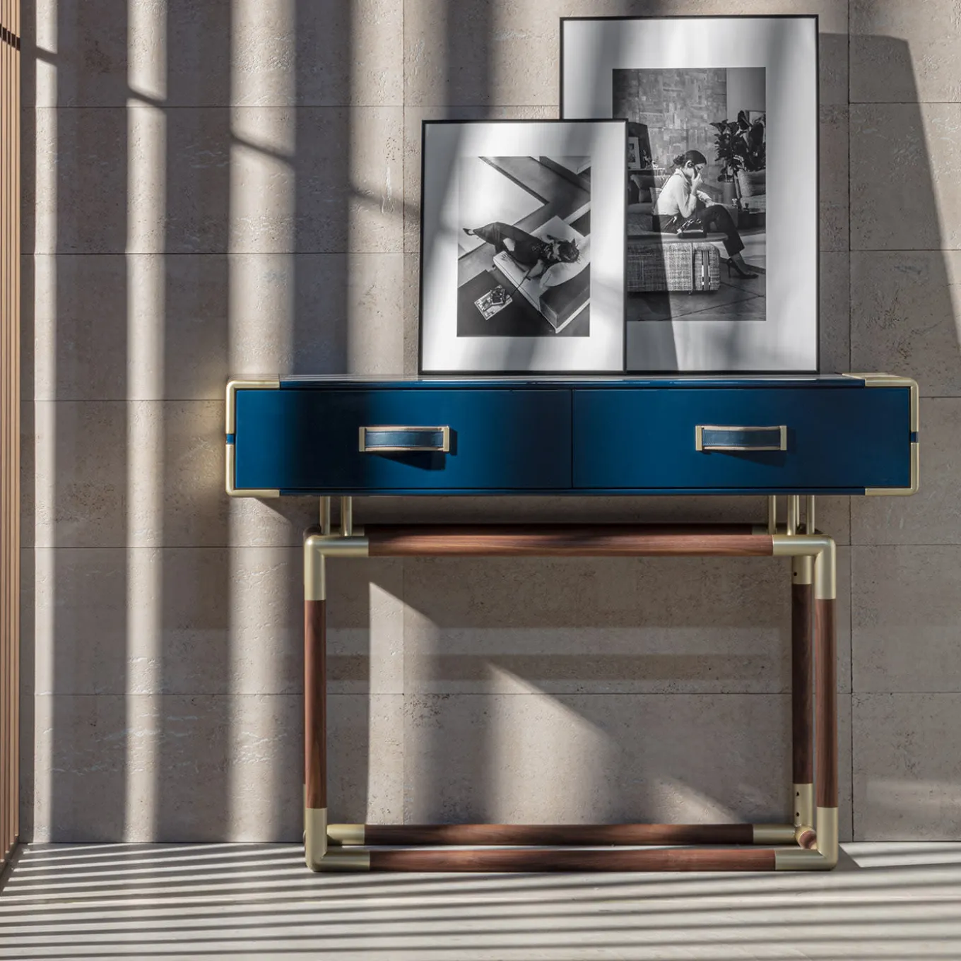 Anzio Console
