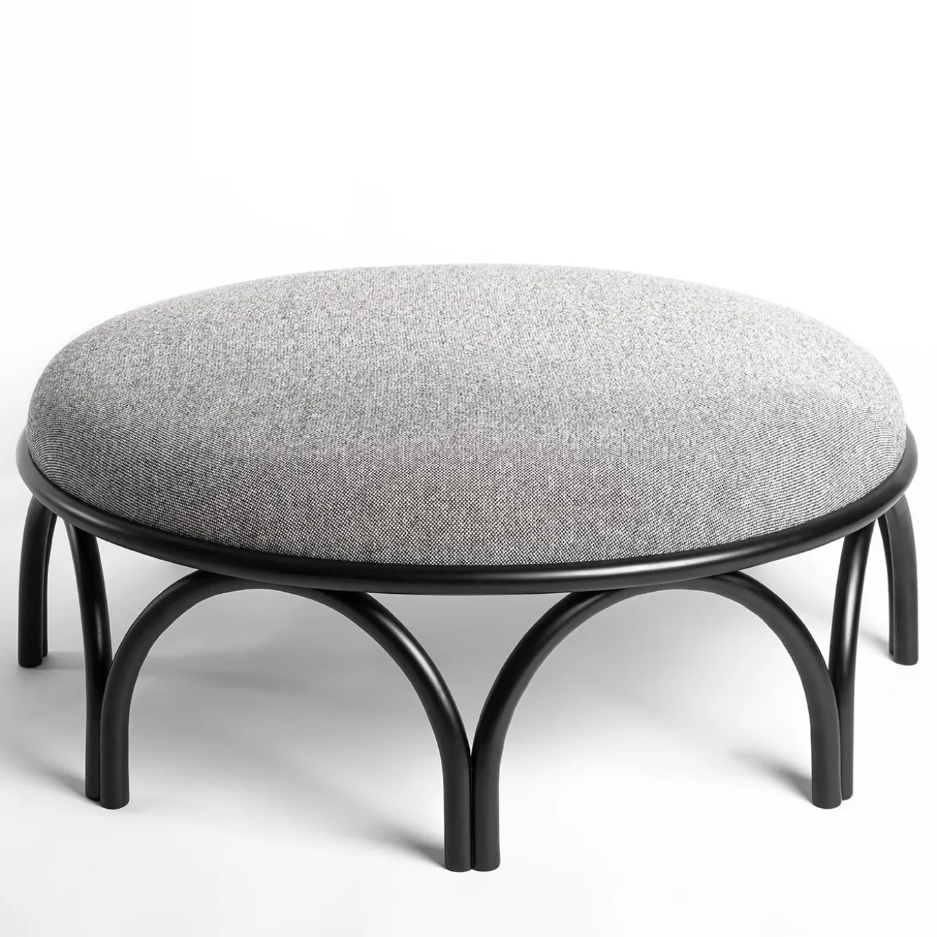 Arcadia Black Pouf