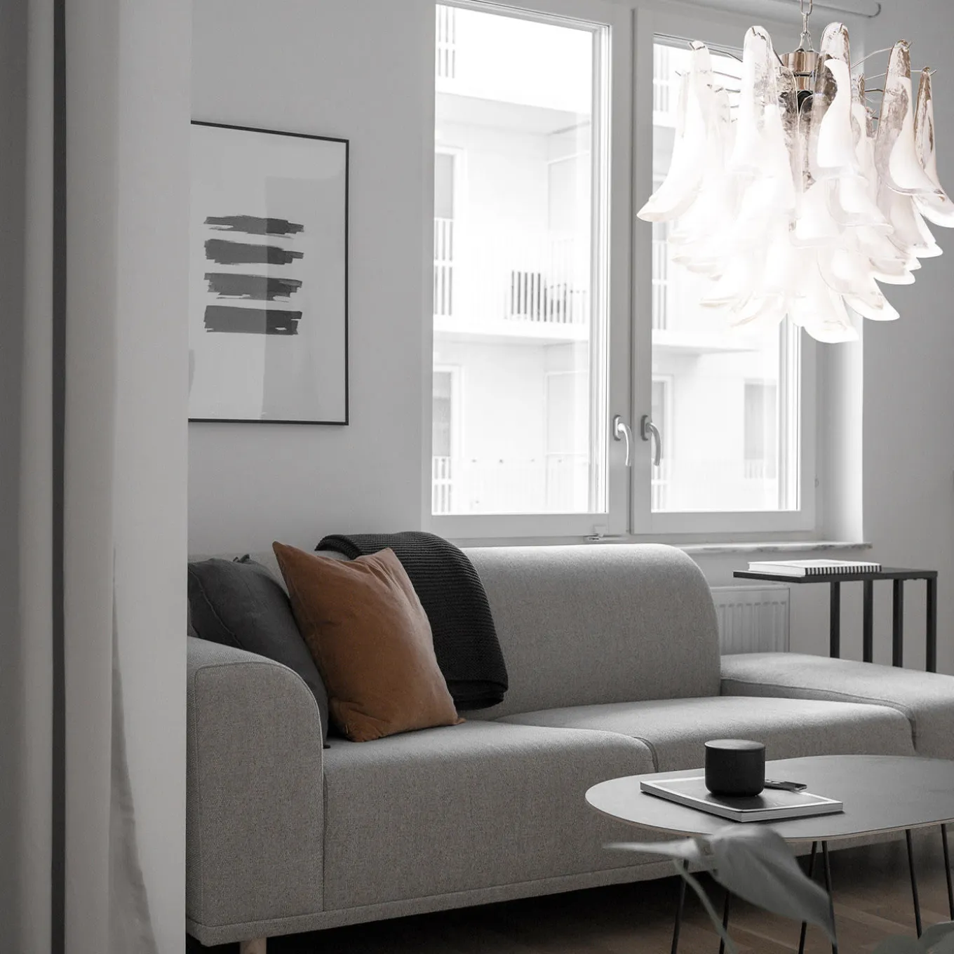 Artemide-5 Glass Chandelier