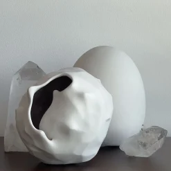 Attimo White Patinated Terracotta Sculpture