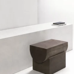 Aurelia Stool