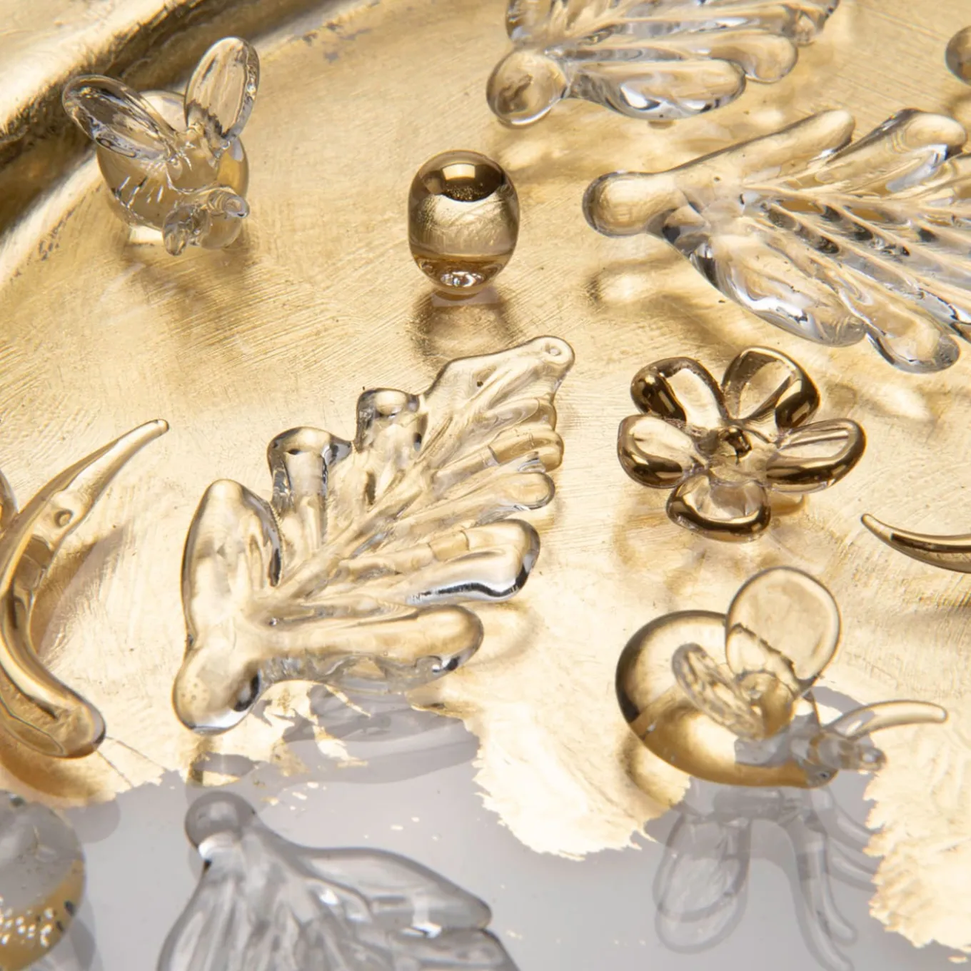 Aurora Ladybug Gold Glass Decorative Dinner Plate