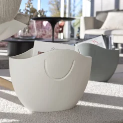 Bag Magazine Stand