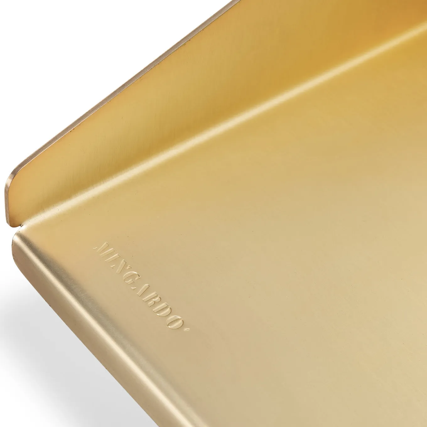 Bendy Shelf by Studiopepe