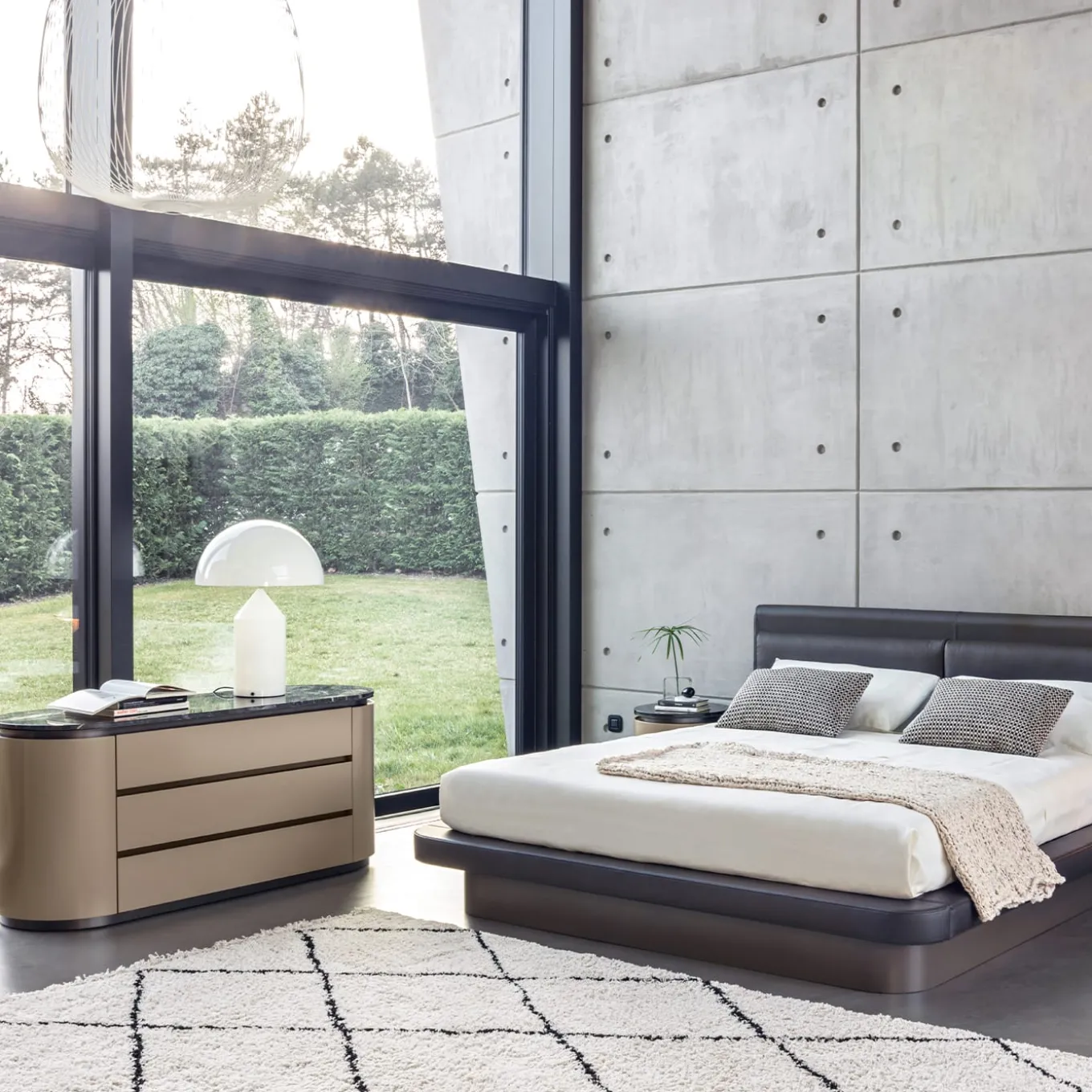 Bolton Bed