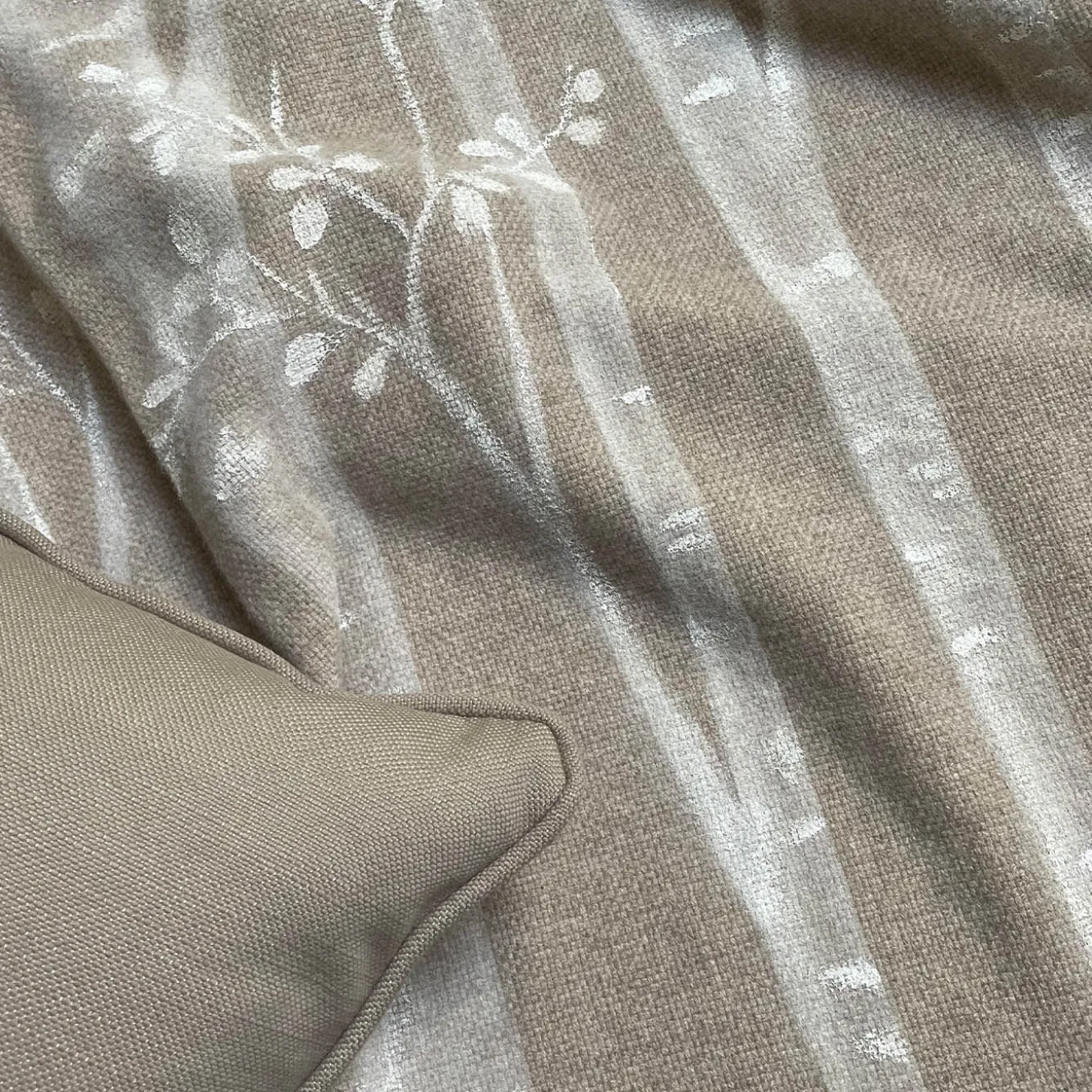 Bosco Fringed Brown Handpainted Blanket