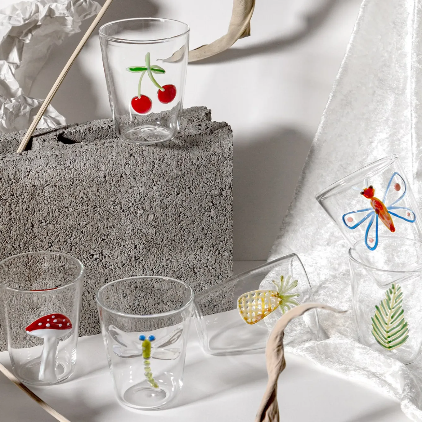 Cabinet De Curiosités Set Of 6 Water Glasses With Natural Elements