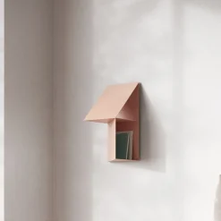 Caletta Pass-thorugh Pink Metal Shelf