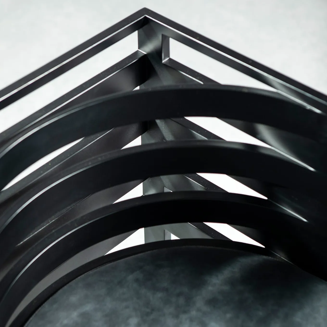 Calma Di Vento Eco-Leather Chair