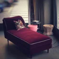 Casquet Bio Chaise Longue by ddpstudio