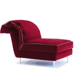 Casquet Mini in Passion Red Velvet Daybed