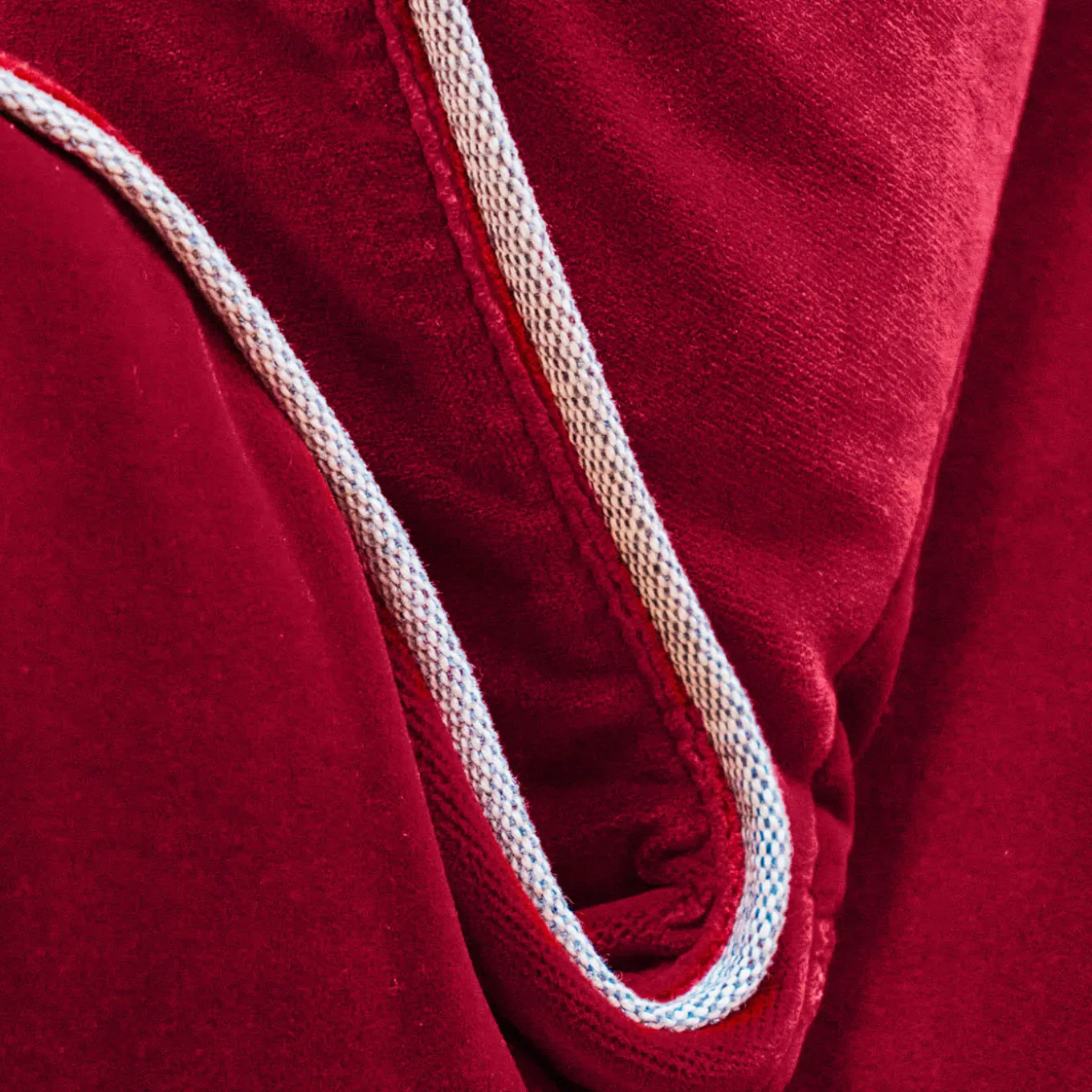 Casquet Red Passion Velvet Daybed