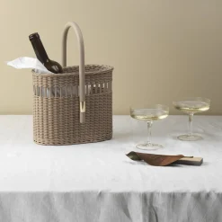 Charlotte Wine Holder