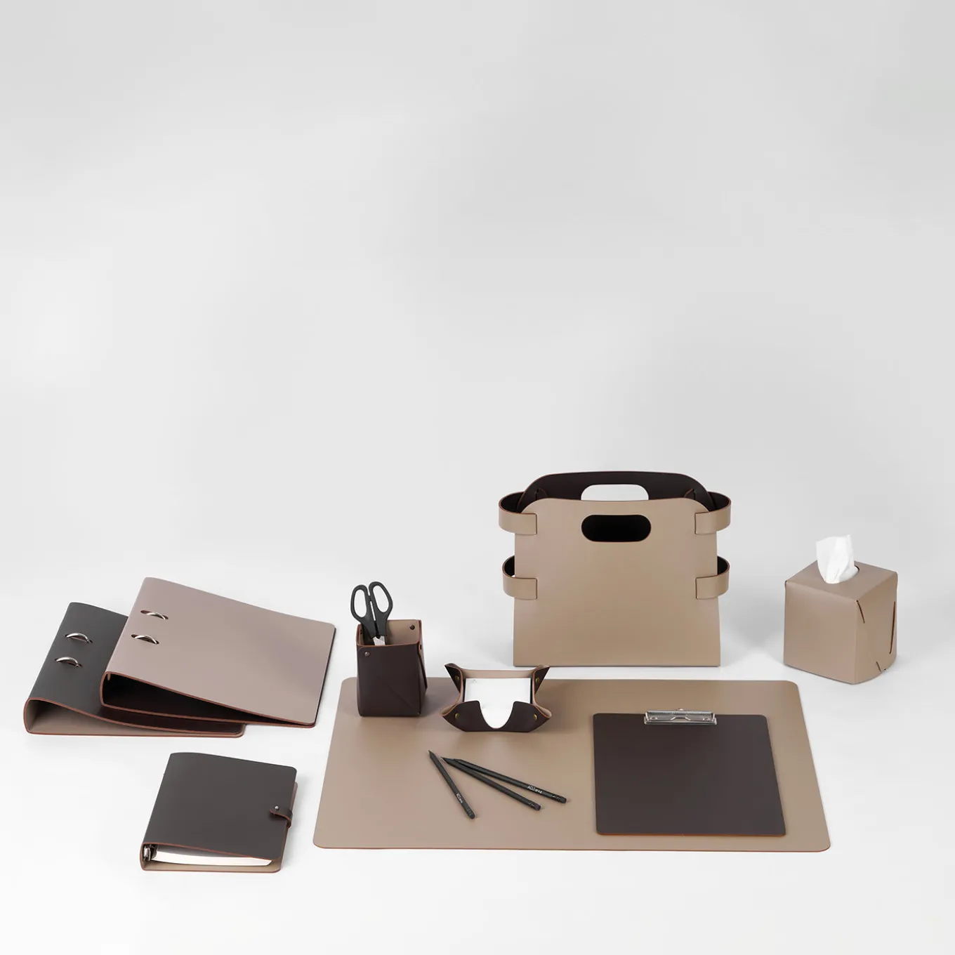 Chocolate and cappuccino leather vide poche and miu box set