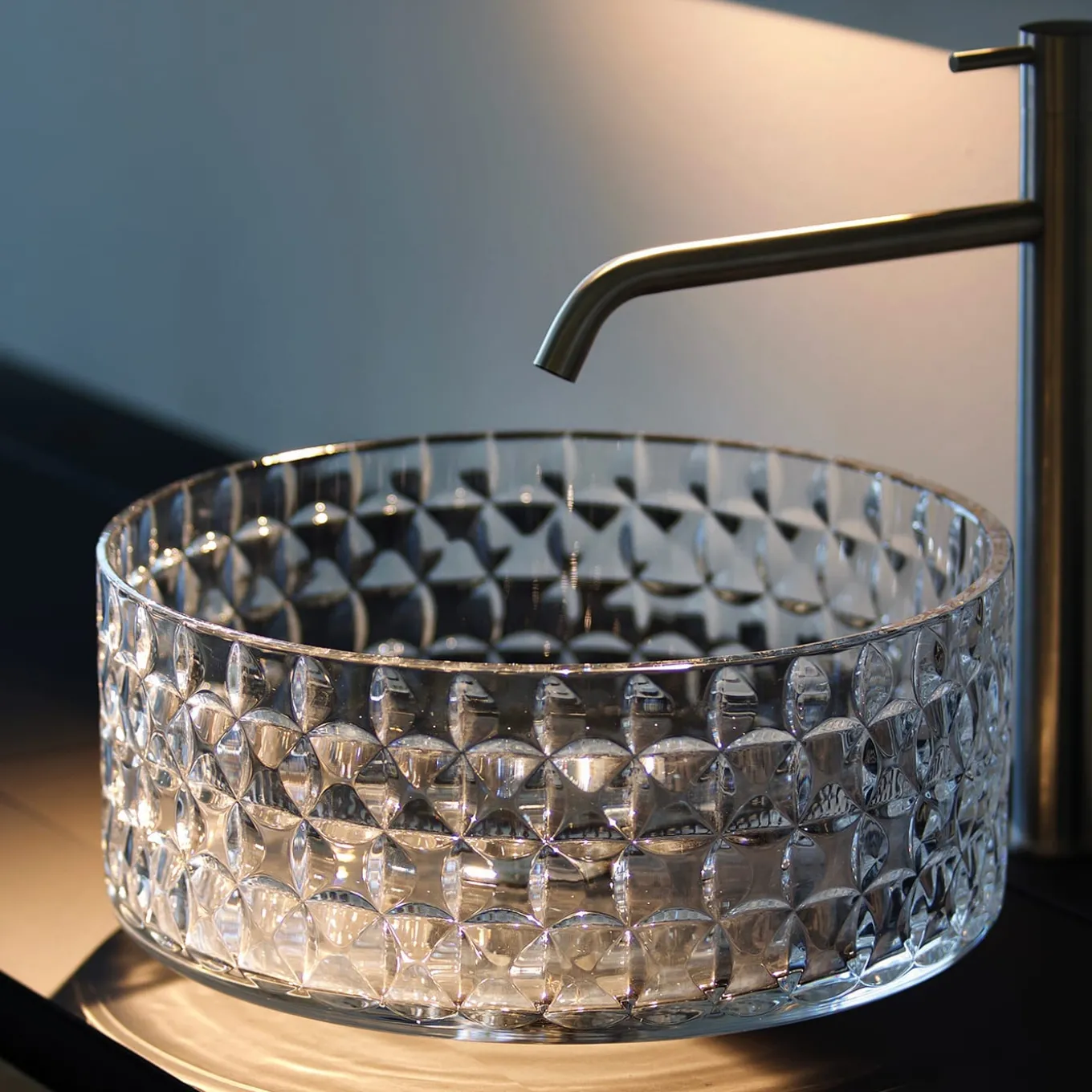 Circle Crystal Washbasin