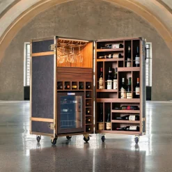 Classic Wine Cellar Trunk