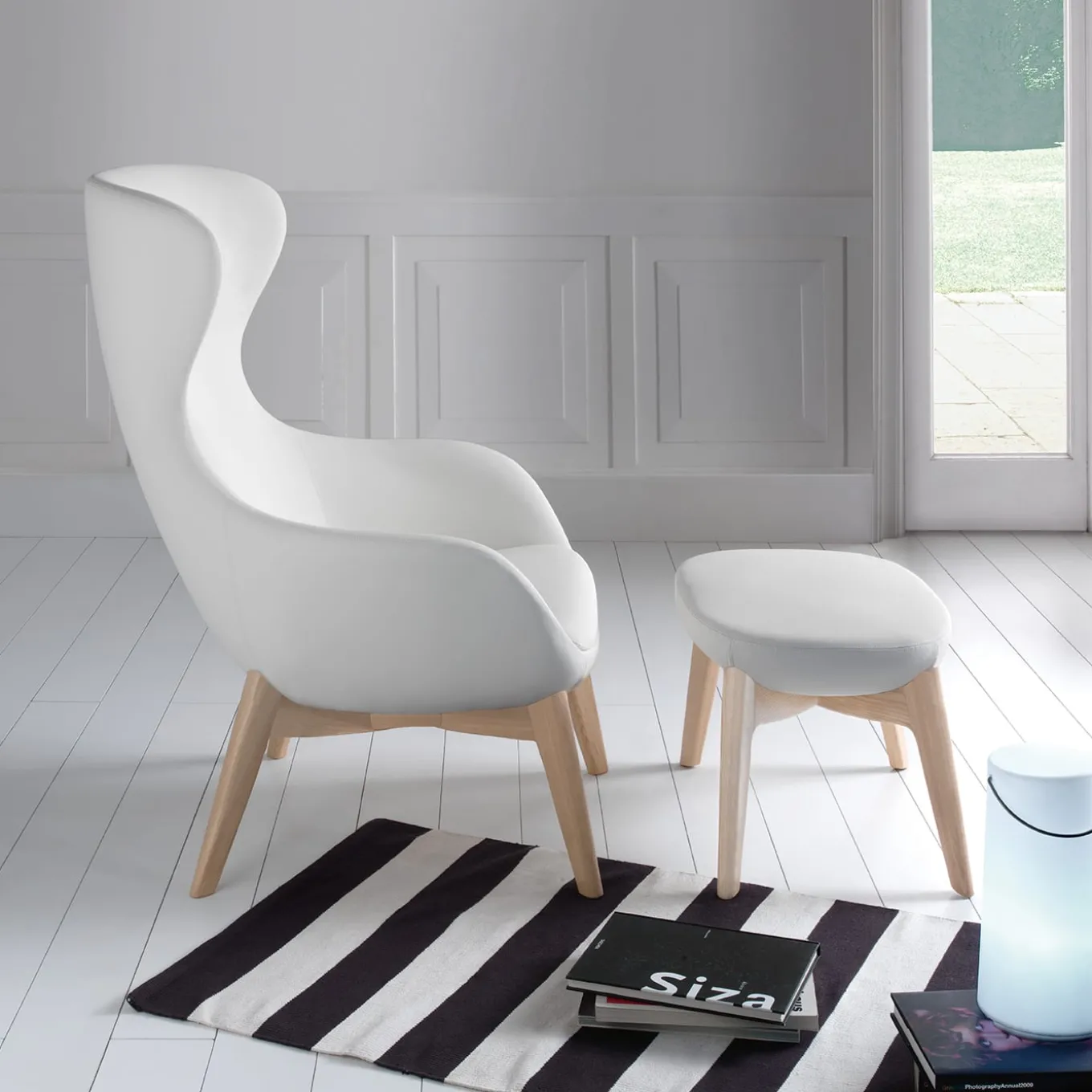 Cloud L14 White Armchair