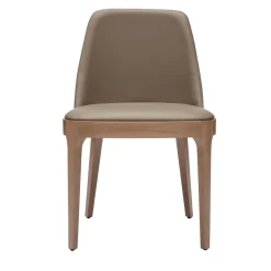 Club 24 leather dining chair by Mara Picco