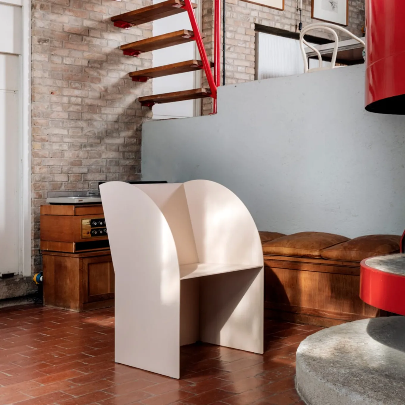 Coimbra 01 Pink Aluminum Outdoor Armchair
