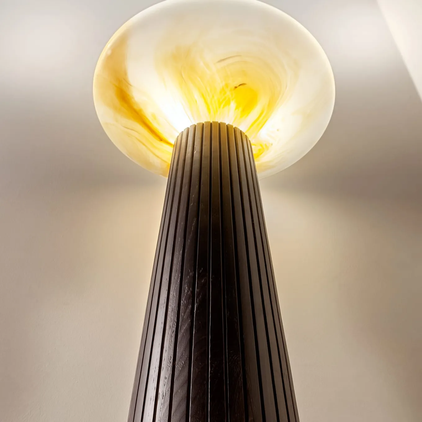 Cono da Terra Black Wood and Murano Glass Floor Lamp