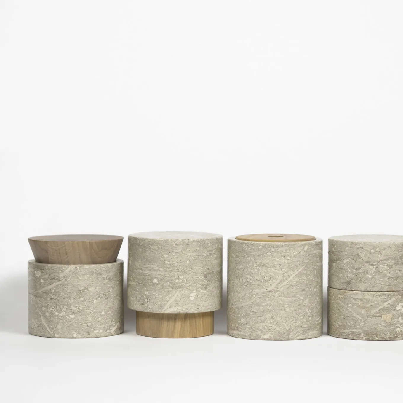 Contenuto Incline Jar