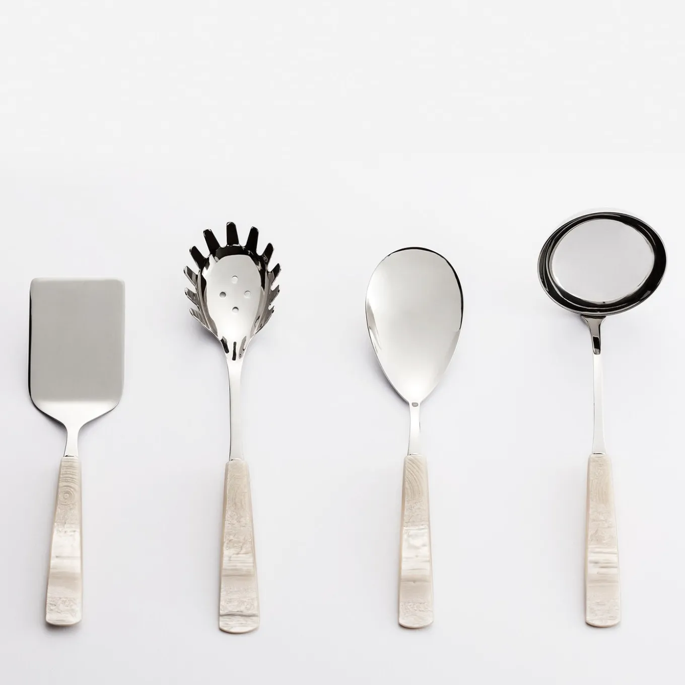 Corallo White Set of Kitchen Utensils