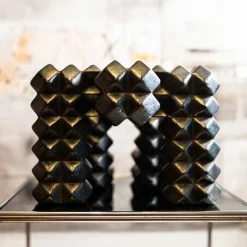 Dark Prono Cubic Sculpture