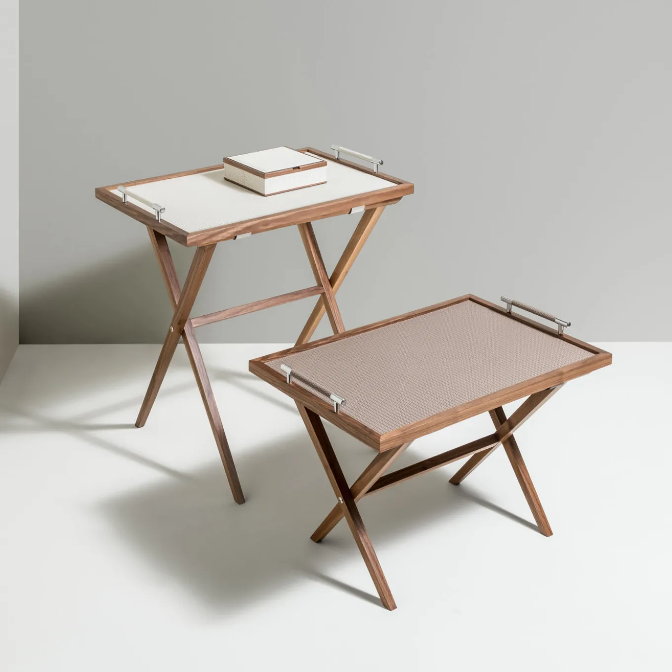 Dedalo Large White Tray Table