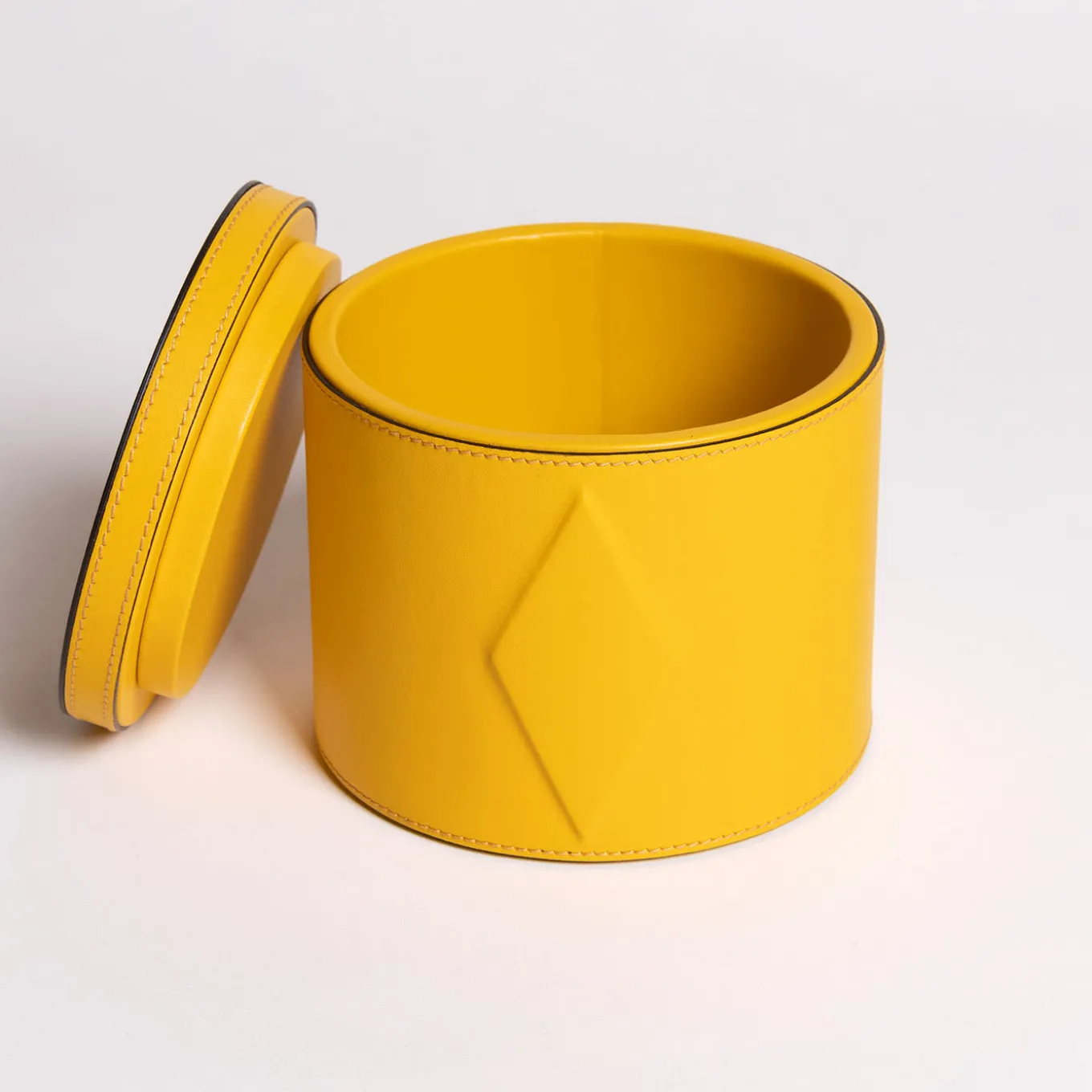 Diamond Mimosa Mini Circle Box