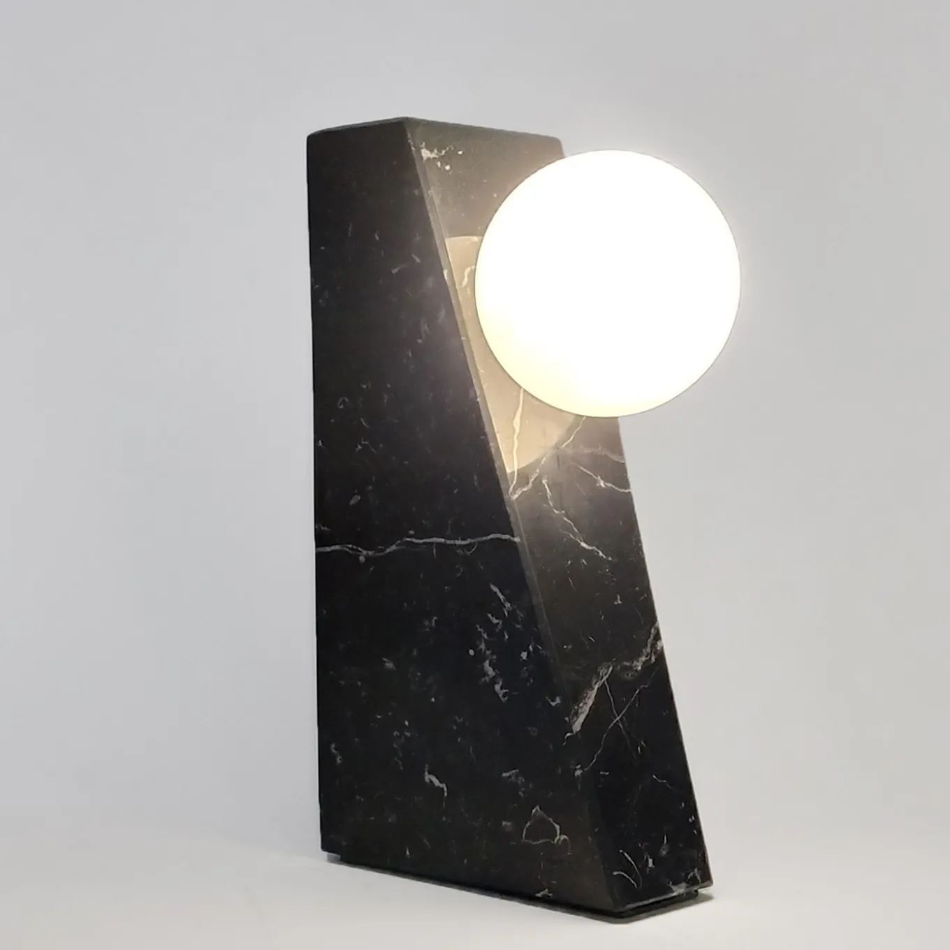 Dieus S Wireless Black Marquina Table Lamp