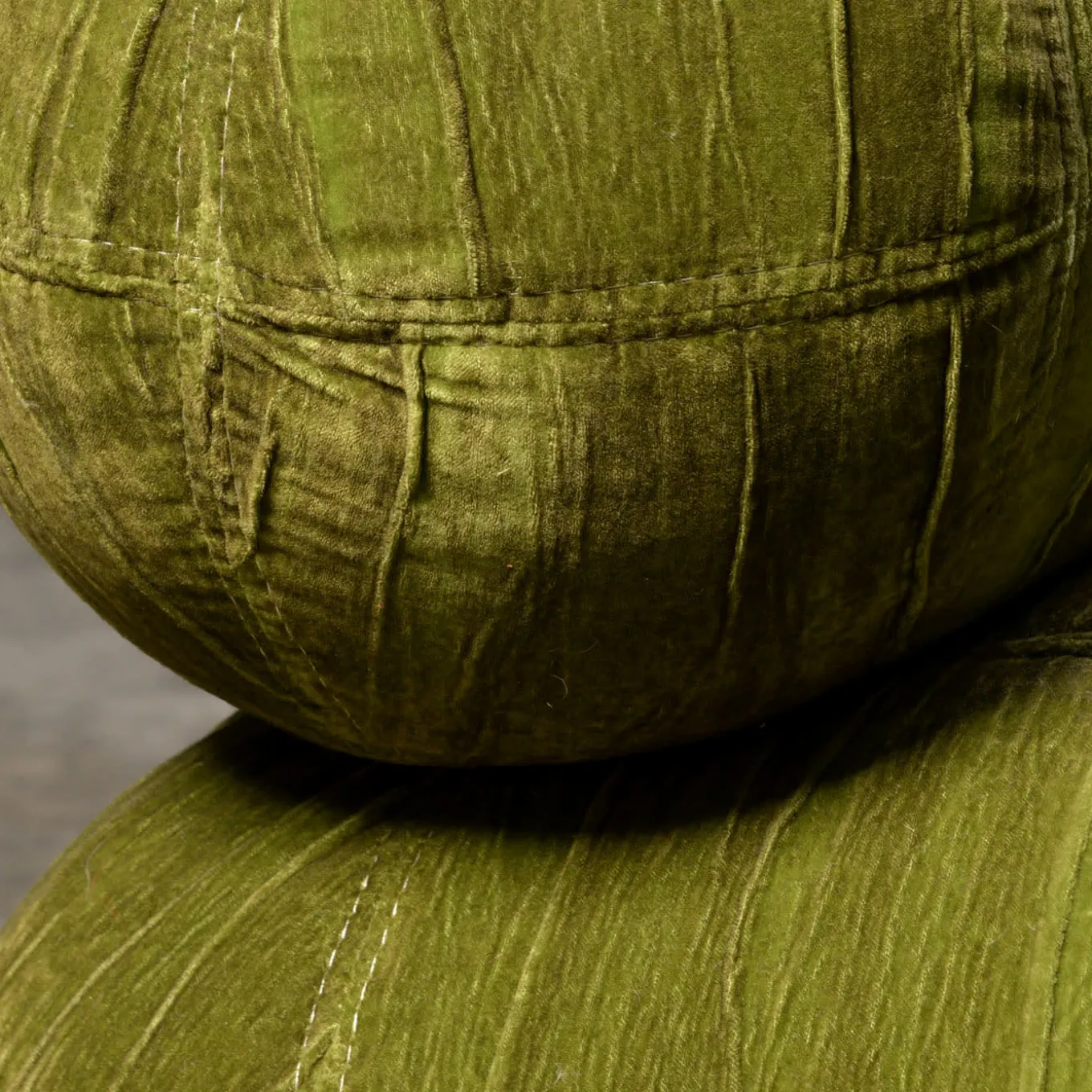 Diomira Armchair