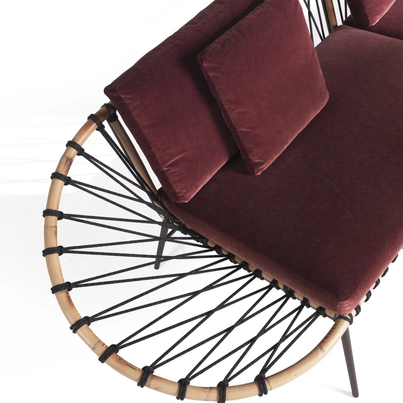 Discovery Ed/20 043 Oval Sofa By Studio Mamo