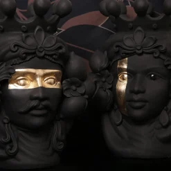 Don Venerando Black Vase