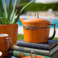 DRESSAGE TEA POT - ORANGE