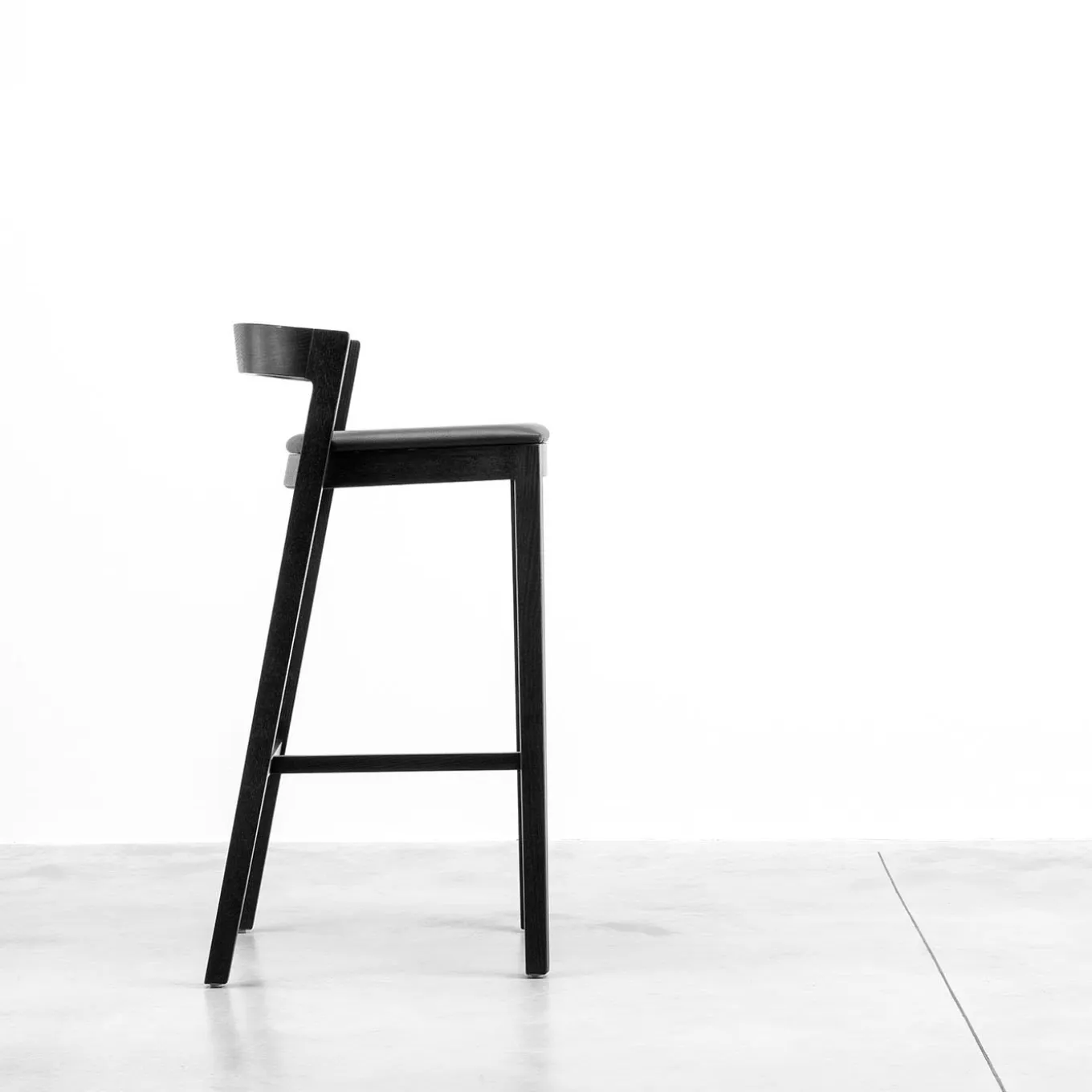Drive High Stool in Black Frassin with Leather Seat by Lorenz+Kaz