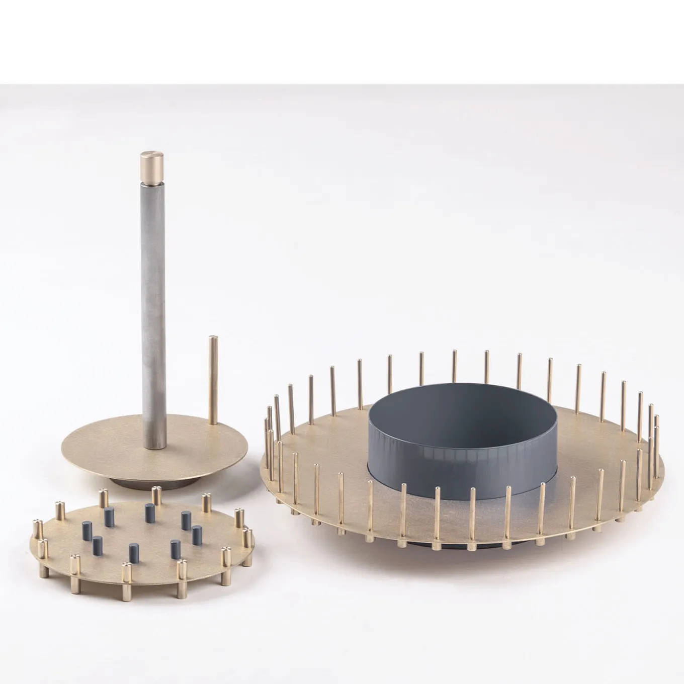 Elementa Paper Roll Holder by Acconci-Bastiani