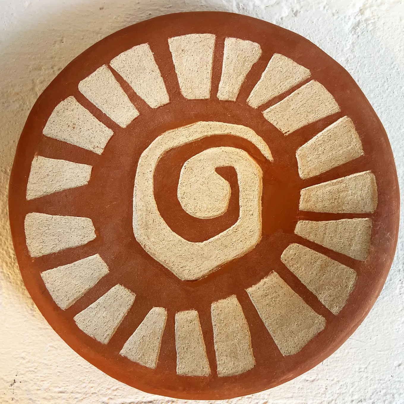 Eng 1 Terra Brown Ceramic Decorative Plate